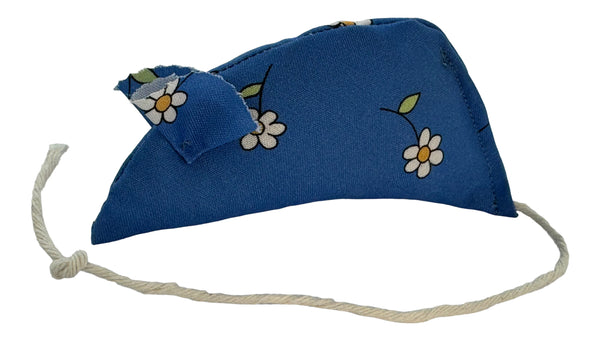 Daisies on Blue Catnip Mouse